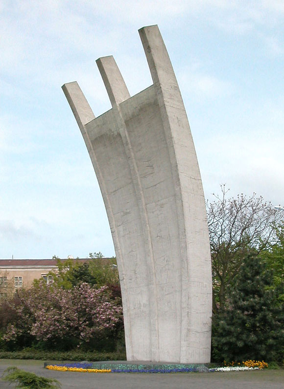 The Airlift Memorial