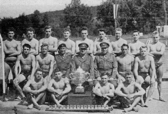 1st Bn The Queen's Swimming Team,